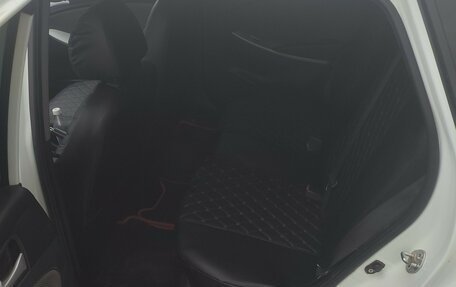 Hyundai Solaris II рестайлинг, 2011 год, 650 000 рублей, 8 фотография