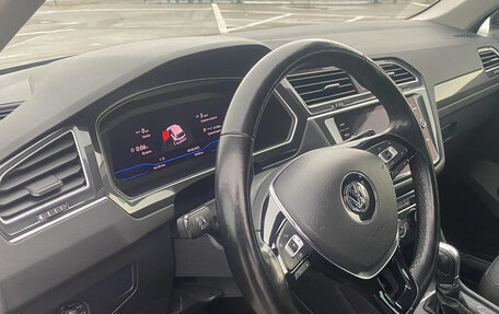 Volkswagen Tiguan II, 2019 год, 2 980 000 рублей, 11 фотография