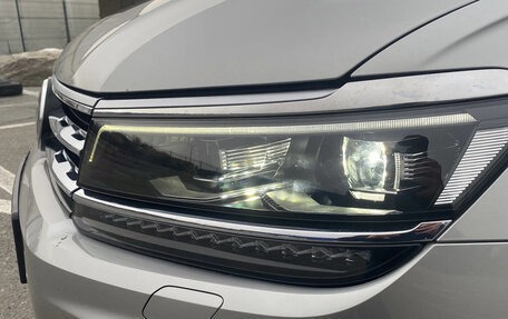 Volkswagen Tiguan II, 2019 год, 2 980 000 рублей, 9 фотография