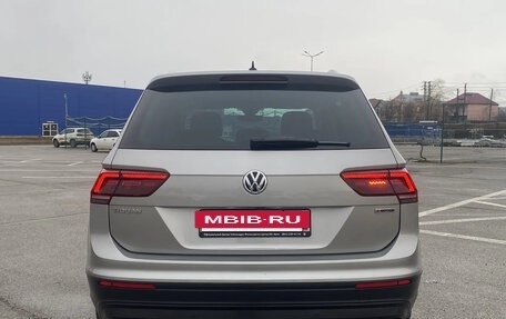 Volkswagen Tiguan II, 2019 год, 2 980 000 рублей, 6 фотография