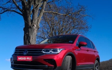 Volkswagen Tiguan II, 2023 год, 3 239 825 рублей, 3 фотография