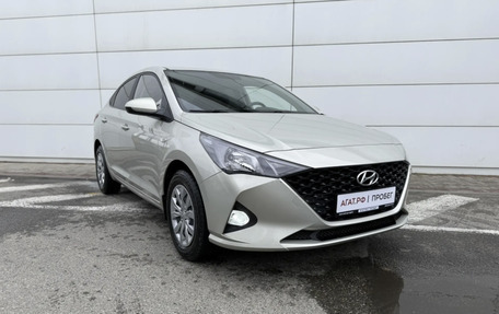 Hyundai Solaris II рестайлинг, 2020 год, 1 725 000 рублей, 3 фотография