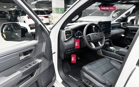 Toyota Sequoia, 2025 год, 14 990 000 рублей, 5 фотография