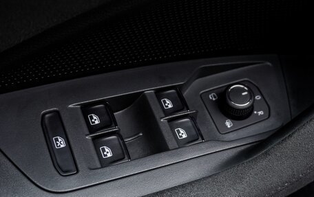 Volkswagen Tiguan, 2024 год, 4 399 000 рублей, 16 фотография