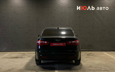 KIA Rio III рестайлинг, 2013 год, 900 000 рублей, 6 фотография