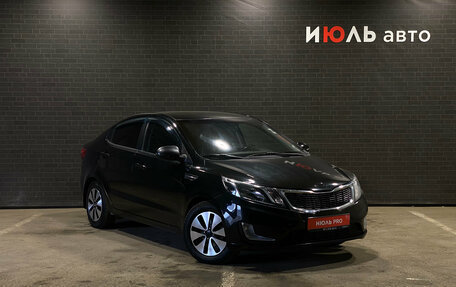 KIA Rio III рестайлинг, 2013 год, 900 000 рублей, 3 фотография