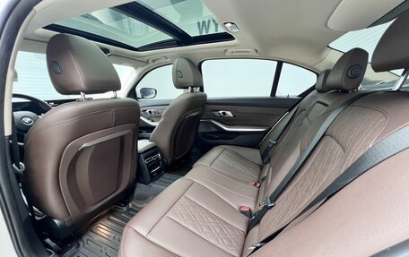 BMW 3 серия, 2023 год, 3 690 000 рублей, 12 фотография