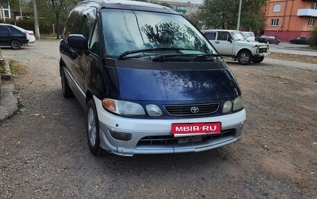 Toyota Estima III рестайлинг -2, 1995 год, 380 000 рублей, 1 фотография