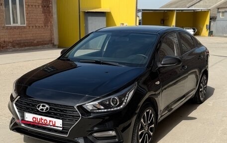 Hyundai Solaris II рестайлинг, 2018 год, 1 050 000 рублей, 2 фотография