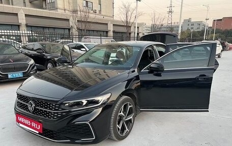 Volkswagen Passat B8 рестайлинг, 2023 год, 2 270 000 рублей, 11 фотография