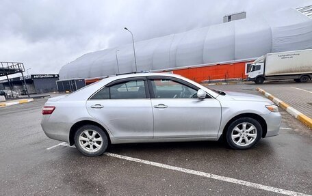 Toyota Camry, 2010 год, 1 000 000 рублей, 7 фотография