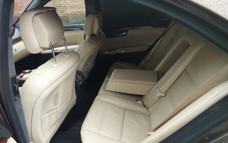 Mercedes-Benz S-Класс, 2009 год, 2 300 000 рублей, 10 фотография