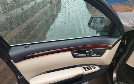 Mercedes-Benz S-Класс, 2009 год, 2 300 000 рублей, 9 фотография