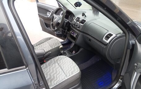 Skoda Fabia II, 2007 год, 320 000 рублей, 11 фотография