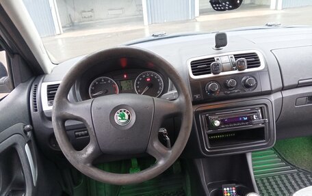 Skoda Fabia II, 2007 год, 320 000 рублей, 17 фотография