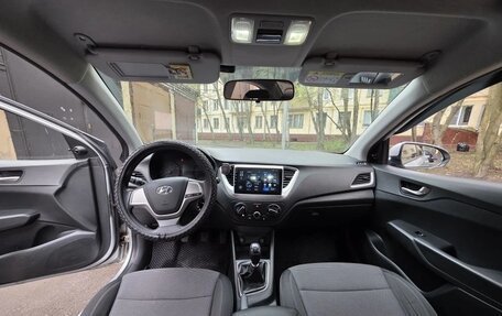 Hyundai Solaris II рестайлинг, 2018 год, 590 000 рублей, 7 фотография