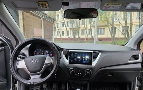 Hyundai Solaris II рестайлинг, 2018 год, 590 000 рублей, 9 фотография