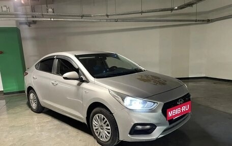Hyundai Solaris II рестайлинг, 2018 год, 590 000 рублей, 2 фотография