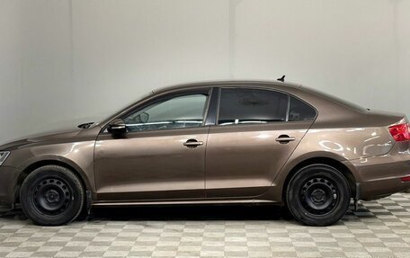 Volkswagen Jetta VI, 2011 год, 699 000 рублей, 3 фотография