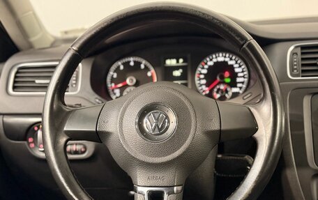 Volkswagen Jetta VI, 2011 год, 699 000 рублей, 13 фотография