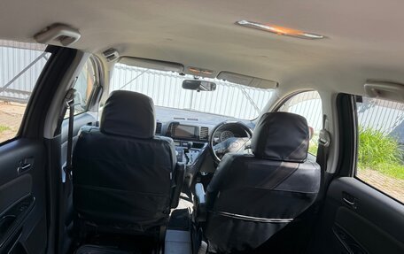 Toyota Wish II, 2003 год, 750 000 рублей, 6 фотография