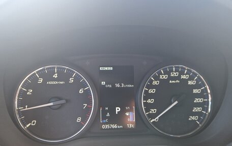 Mitsubishi Outlander III рестайлинг 3, 2022 год, 3 150 000 рублей, 9 фотография