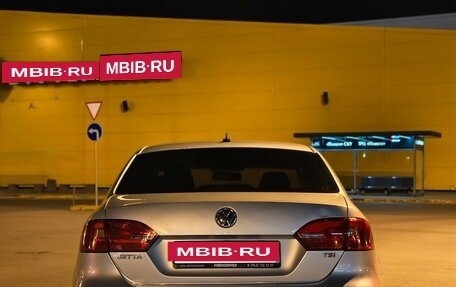 Volkswagen Jetta VI, 2013 год, 950 000 рублей, 6 фотография