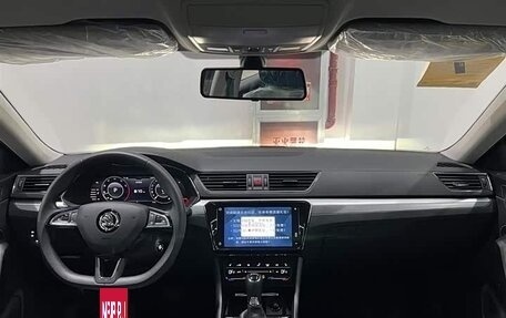 Skoda Superb III рестайлинг, 2025 год, 2 640 000 рублей, 12 фотография