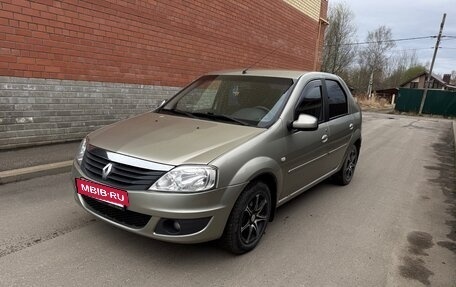 Renault Logan I, 2013 год, 445 000 рублей, 3 фотография