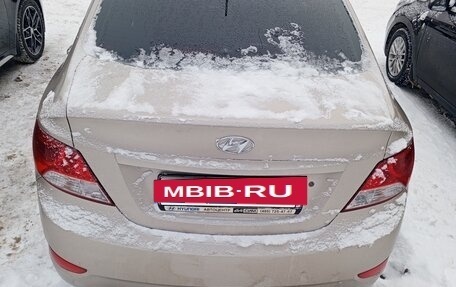 Hyundai Solaris II рестайлинг, 2012 год, 850 000 рублей, 3 фотография