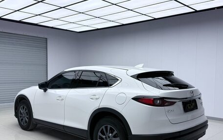Mazda CX-4, 2023 год, 2 410 000 рублей, 6 фотография
