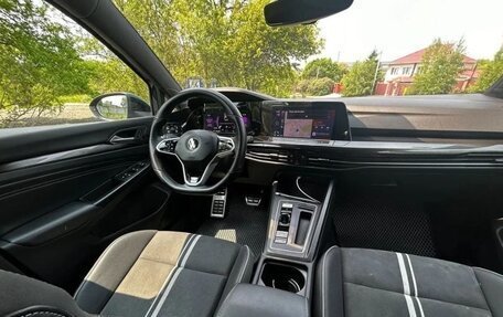 Volkswagen Golf VIII, 2022 год, 2 400 000 рублей, 5 фотография