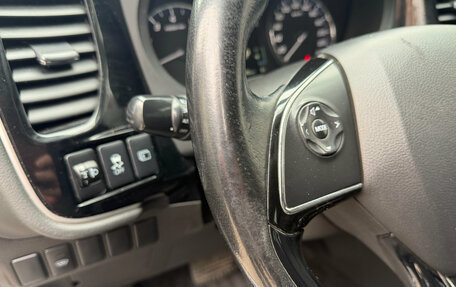 Mitsubishi Outlander III рестайлинг 3, 2015 год, 1 499 000 рублей, 15 фотография