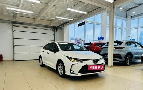 Toyota Corolla, 2021 год, 1 899 000 рублей, 8 фотография