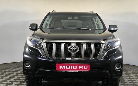 Toyota Land Cruiser Prado 150 рестайлинг 2, 2016 год, 3 900 000 рублей, 2 фотография