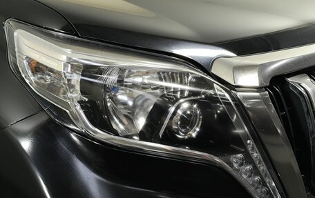 Toyota Land Cruiser Prado 150 рестайлинг 2, 2016 год, 3 900 000 рублей, 25 фотография