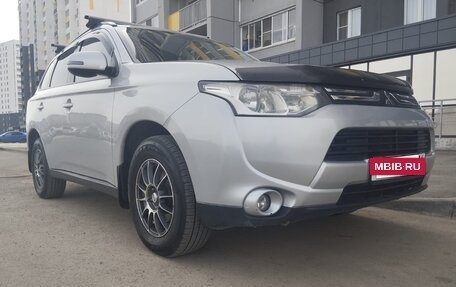 Mitsubishi Outlander III рестайлинг 3, 2013 год, 1 450 000 рублей, 3 фотография