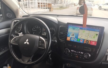 Mitsubishi Outlander III рестайлинг 3, 2013 год, 1 450 000 рублей, 11 фотография