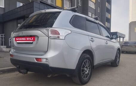 Mitsubishi Outlander III рестайлинг 3, 2013 год, 1 450 000 рублей, 5 фотография