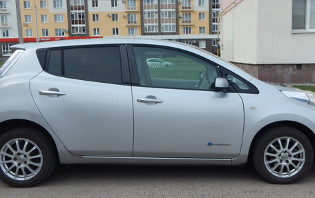 Nissan Leaf I, 2010 год, 740 000 рублей, 8 фотография