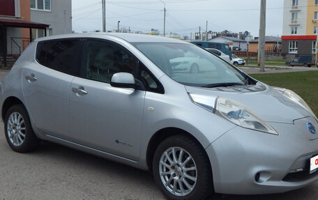Nissan Leaf I, 2010 год, 740 000 рублей, 9 фотография