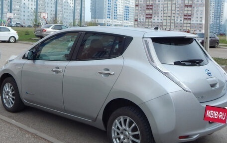 Nissan Leaf I, 2010 год, 740 000 рублей, 3 фотография