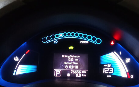 Nissan Leaf I, 2010 год, 740 000 рублей, 21 фотография