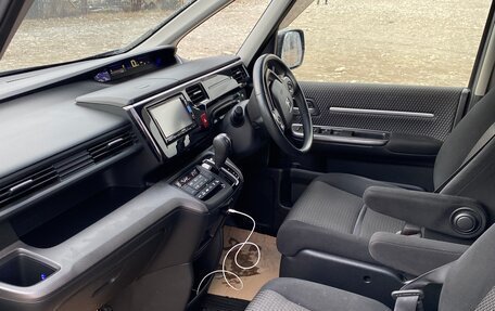 Honda Stepwgn IV, 2015 год, 1 730 000 рублей, 8 фотография