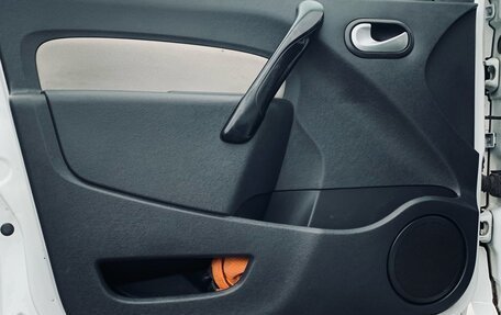 Renault Kangoo II рестайлинг, 2013 год, 990 000 рублей, 7 фотография