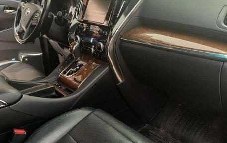 Toyota Alphard III, 2016 год, 4 300 000 рублей, 13 фотография