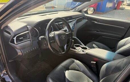 Toyota Camry, 2020 год, 3 300 000 рублей, 7 фотография