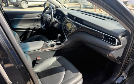 Toyota Camry, 2020 год, 3 300 000 рублей, 8 фотография