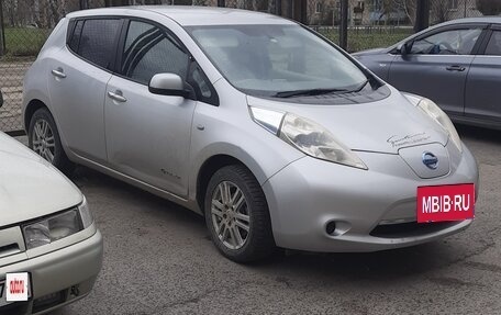 Nissan Leaf I, 2011 год, 595 000 рублей, 3 фотография