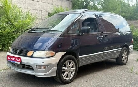 Toyota Estima III рестайлинг -2, 1995 год, 380 000 рублей, 4 фотография